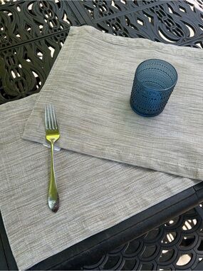 Neutral Gray Textured Placemat Set - 8